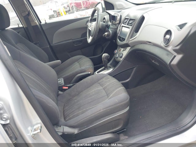 Chevrolet Sonic Lt Auto 2016 1G1JC5SG2G4147676 Image 5