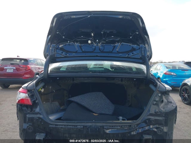 4T1B11HK3JU139935 Toyota CAMRY SE