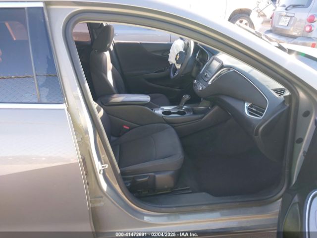2017 CHEVROLET MALIBU 1G1ZE5ST5HF292856 Photo 4