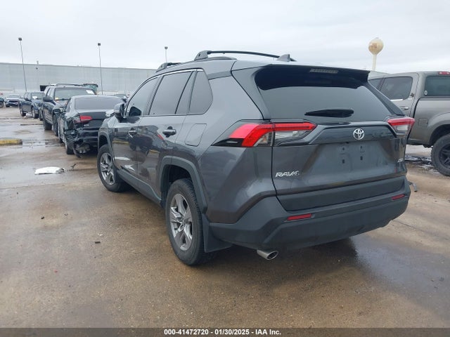 2T3W1RFV2RC257699 Toyota Rav4 Xle