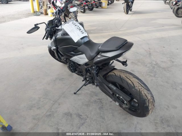 2022 SUZUKI GSX-S750 JS1C533B3N7102107 Photo 2