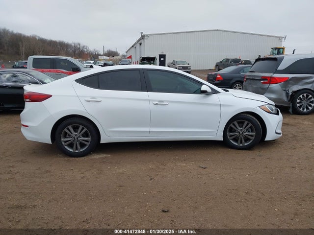 Hyundai Elantra Value Edition 2018 5NPD84LF3JH348090 Image 13