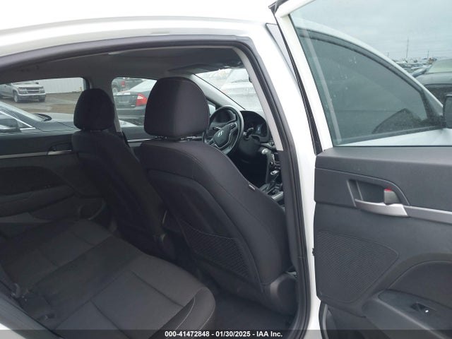Hyundai Elantra Value Edition 2018 5NPD84LF3JH348090 Image 8