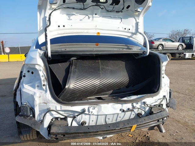 Toyota Corolla Hybrid Le 2022 JTDEAMDE8N3012841 Image 6