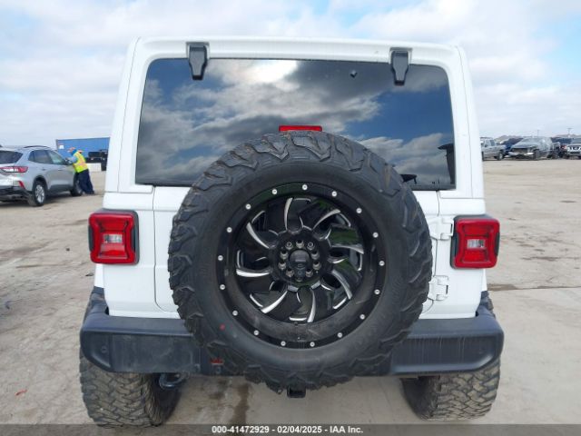 1C4HJXEN3MW717895 Jeep Wrangler Unlimited Sahara 4x4