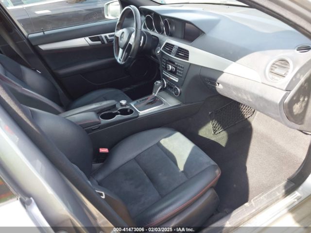 WDDGF4HBXEG220003 Mercedes-Benz C 250 Luxury/sport