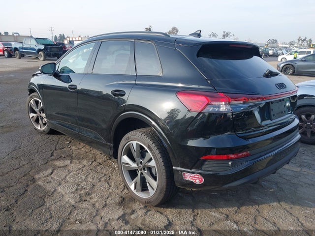 2023 AUDI Q4 E-TRON WA1M2BFZXPP045276 Photo 2
