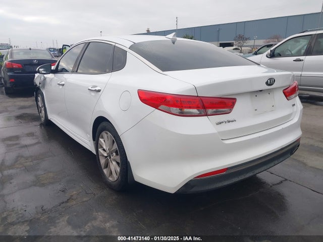 KIA OPTIMA EX 2016 5XXGU4L38GG062304 Image 3