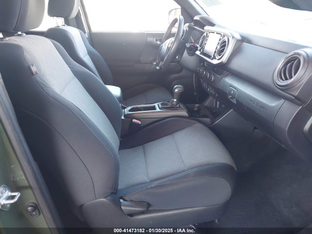 3TMCZ5AN4MM428070 Toyota Tacoma Trd Sport
