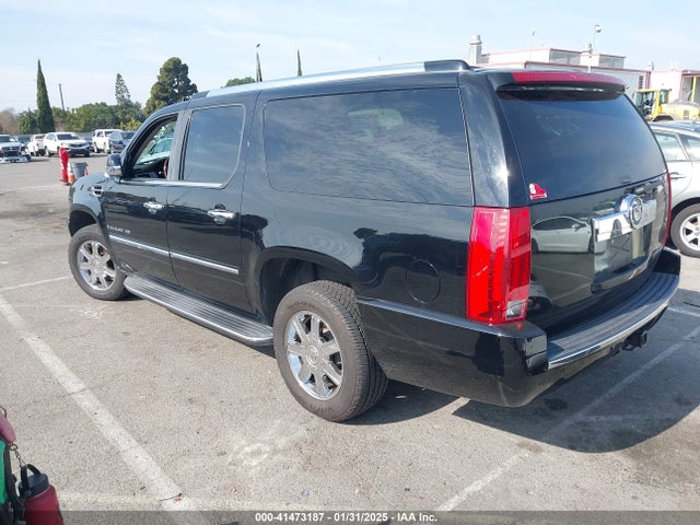 2007 CADILLAC ESCALADE ESV 1GYFK66817R420502 Photo 2
