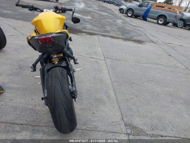 2024 TRIUMPH MOTORCYCLE STREET TRIPLE SMTA614K5RTBU1909 Photo 5