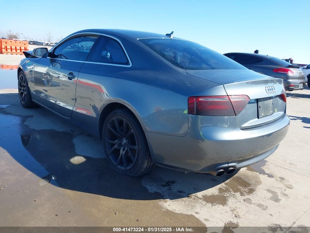 2012 AUDI A5 WAUCFAFR5CA000949 Photo 2