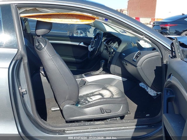 2012 AUDI A5 WAUCFAFR5CA000949 Photo 4