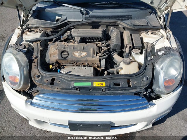 2011 MINI COOPER CLUBMAN WMWZF3C56BT188052 Photo 9