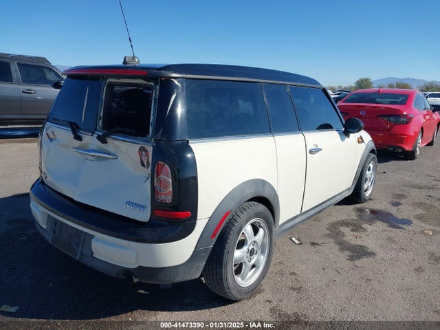 2011 MINI COOPER CLUBMAN WMWZF3C56BT188052 Photo 3
