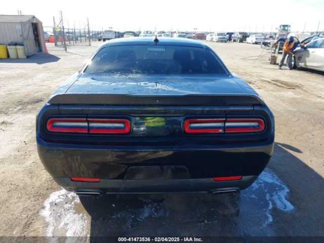 2C3CDZAGXMH531228 Dodge Challenger Sxt