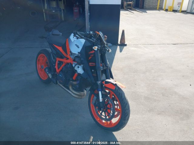 2022 KTM 1290 VBKV39406NM962247