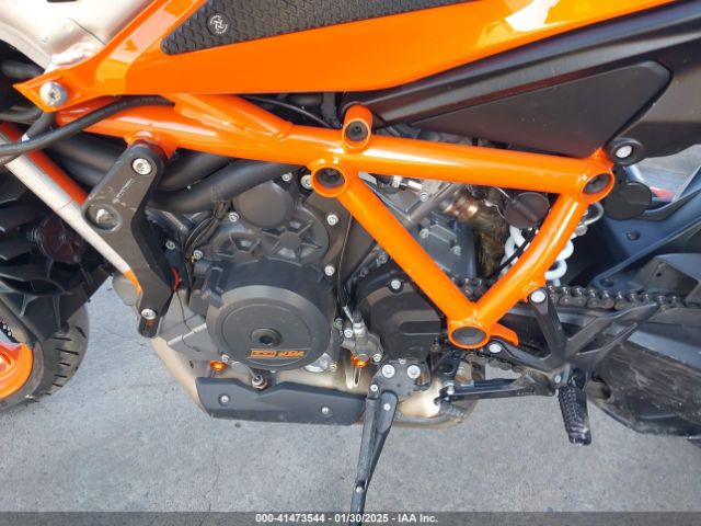 2022 KTM 1290 VBKV39406NM962247 Photo 8