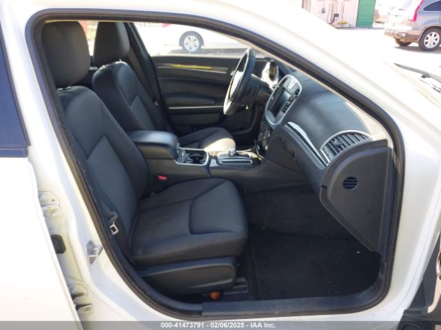 2C3CCAAG9JH320506 Chrysler 300 Touring