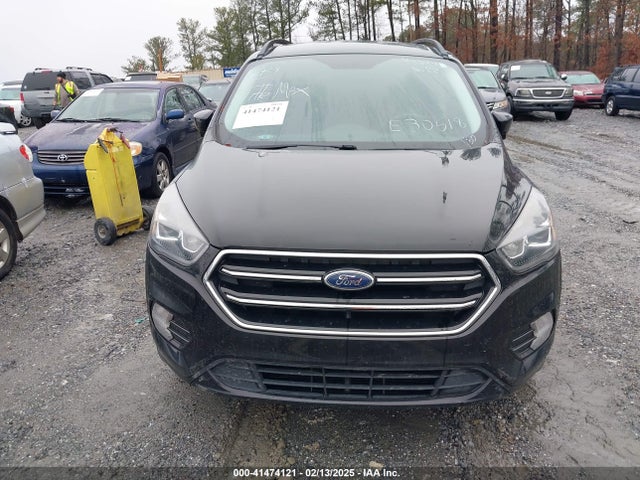1FMCU0G99HUE30518 Ford ESCAPE SE