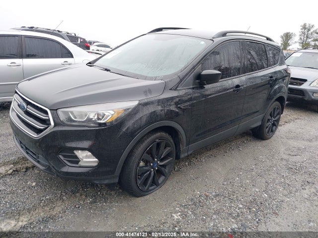 1FMCU0G99HUE30518 Ford ESCAPE SE