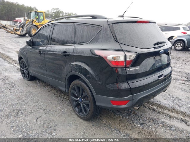 1FMCU0G99HUE30518 Ford ESCAPE SE