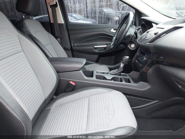 1FMCU0G99HUE30518 Ford ESCAPE SE