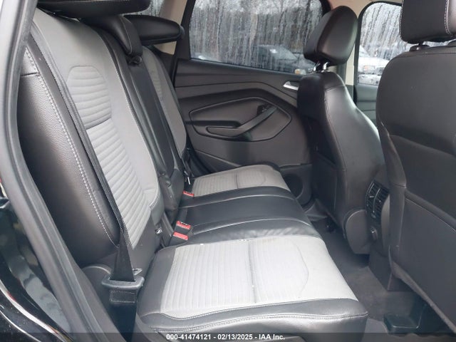 1FMCU0G99HUE30518 Ford ESCAPE SE