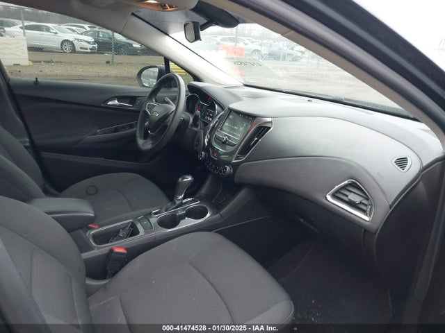 3G1BE6SM1HS591563 Chevrolet Cruze Lt Auto