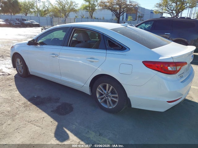Hyundai SONATA SE 2016 5NPE24AF3GH326396 Image 3