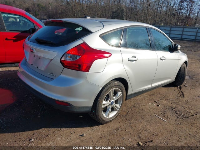 Ford FOCUS SE 2014 1FADP3K22EL332353 Image 4
