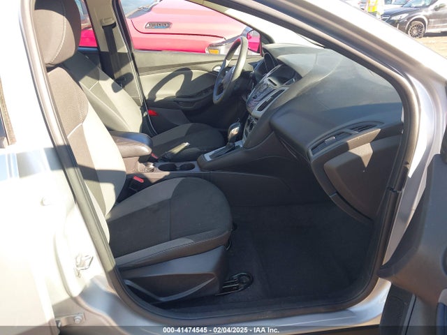 Ford FOCUS SE 2014 1FADP3K22EL332353 Image 5