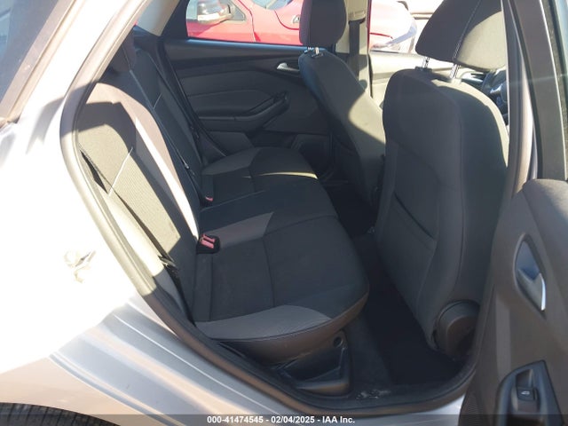 Ford FOCUS SE 2014 1FADP3K22EL332353 Image 8
