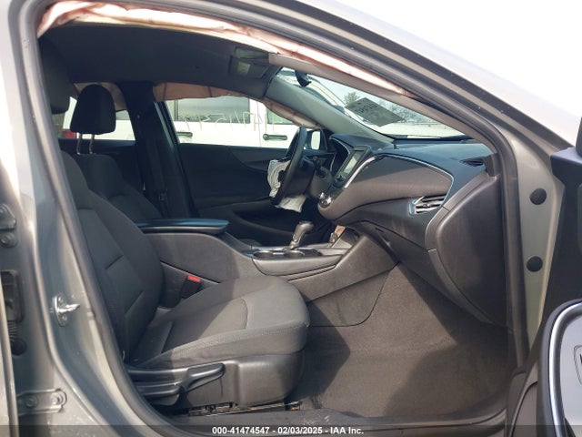 1G1ZE5ST9HF118742 Chevrolet MALIBU 1LT