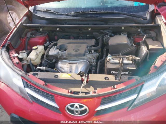 2T3WFREV8EW080250 Toyota Rav4 Xle