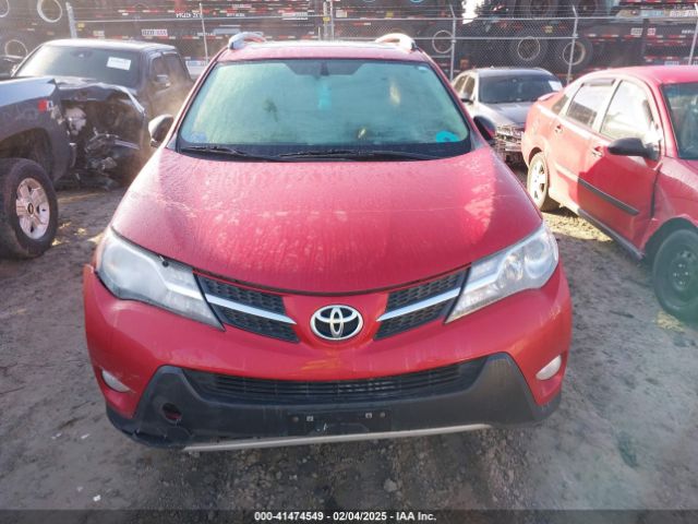 2T3WFREV8EW080250 Toyota Rav4 Xle