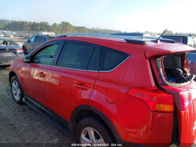 2T3WFREV8EW080250 Toyota Rav4 Xle