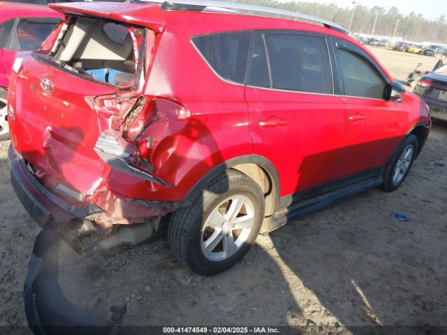 2T3WFREV8EW080250 Toyota Rav4 Xle