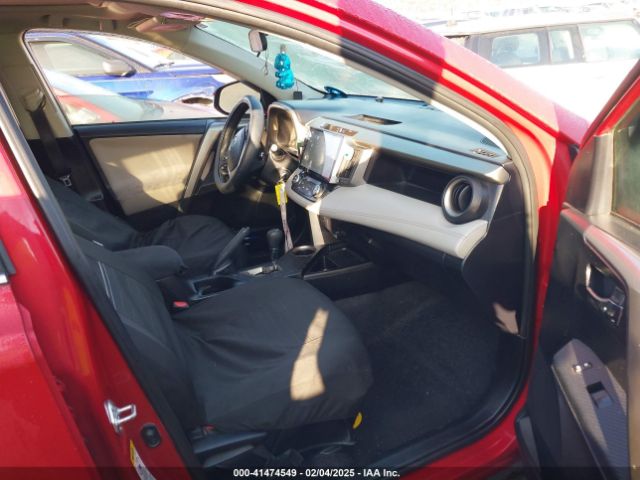 2T3WFREV8EW080250 Toyota Rav4 Xle