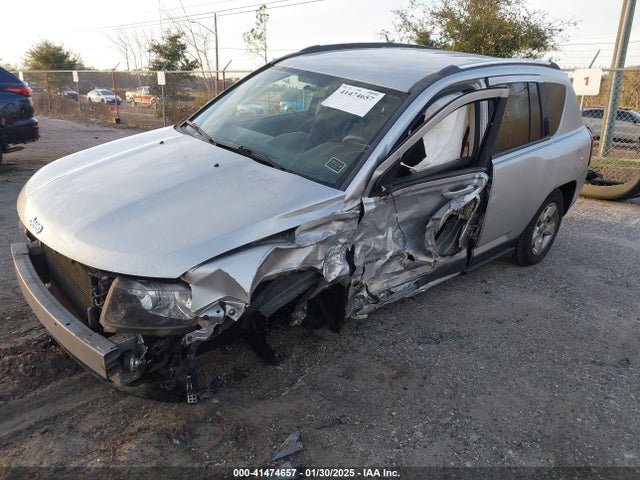 Jeep Compass Sport 2014 1C4NJCBA3ED545314 Image 2