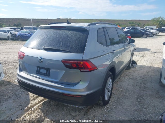 3VV1B7AX1LM058981 Volkswagen Tiguan 2.0t S