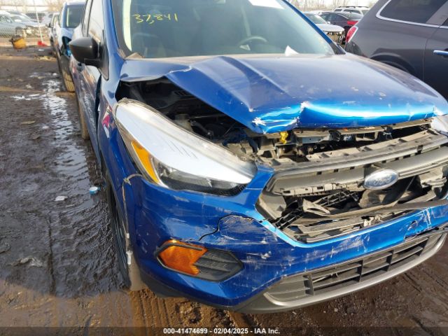 1FMCU0F71HUD82786 Ford ESCAPE S