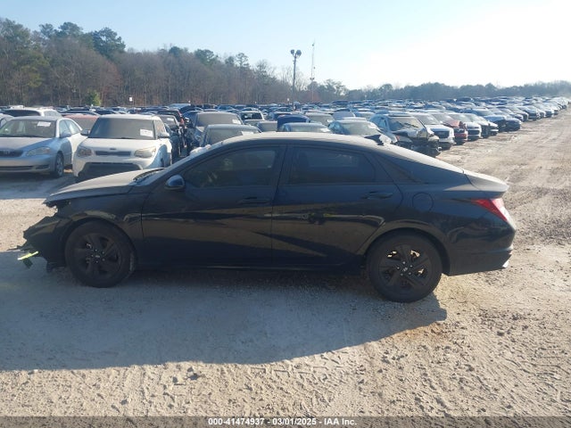 KMHLM4AG3MU136654 Hyundai ELANTRA SEL