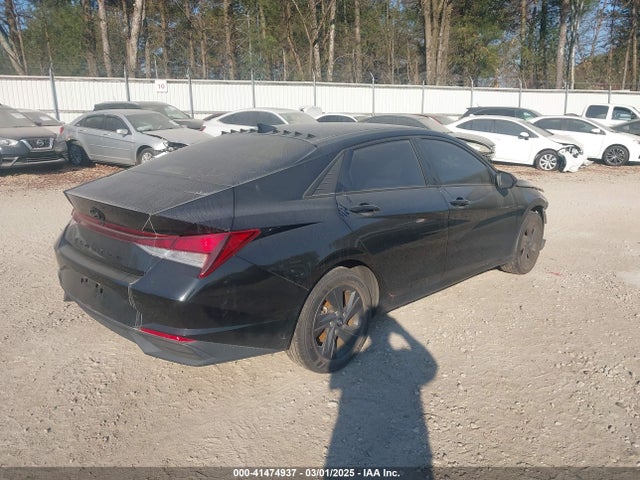 KMHLM4AG3MU136654 Hyundai ELANTRA SEL