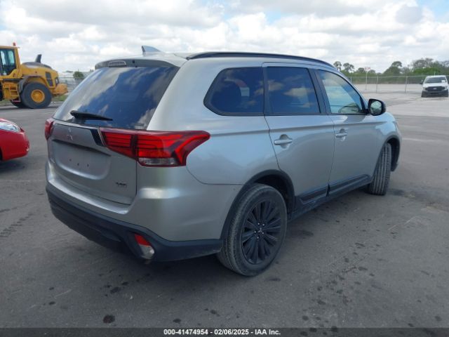 2020 MITSUBISHI OUTLANDER JA4AZ3A37LZ042888 Photo 3