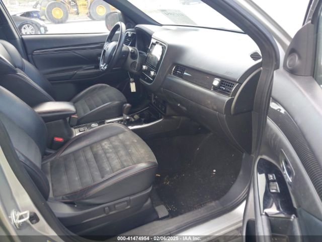 2020 MITSUBISHI OUTLANDER JA4AZ3A37LZ042888 Photo 4