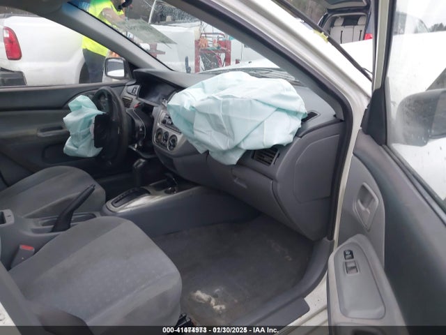 2004 MITSUBISHI LANCER JA3AJ26EX4U041409 Photo 4