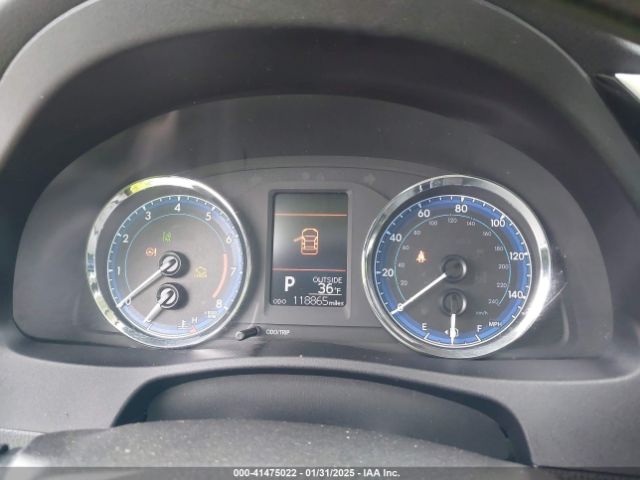 2T1BURHE0HC884556 Toyota COROLLA LE