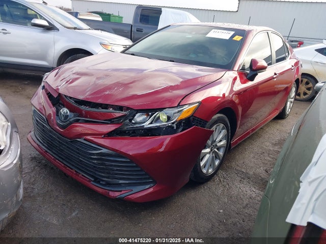 Toyota CAMRY LE 2020 4T1C11AKXLU345075 Image 2
