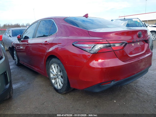 Toyota CAMRY LE 2020 4T1C11AKXLU345075 Image 3